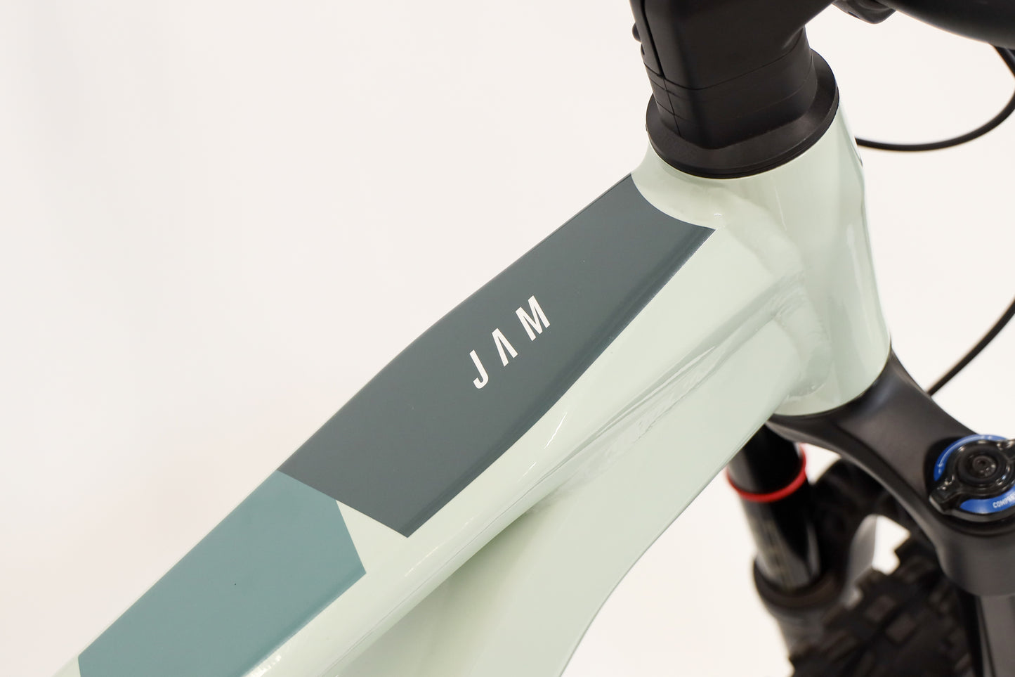 JAM 6.8 Nine