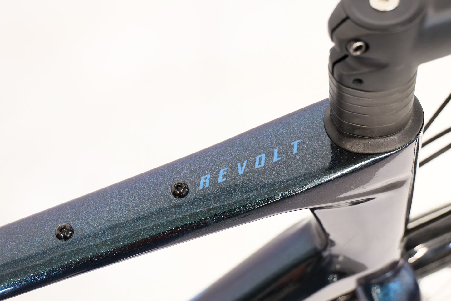 Revolt Advanced 2