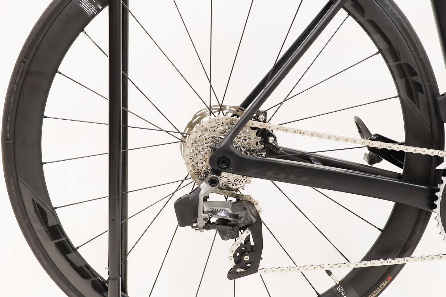 785 Huez