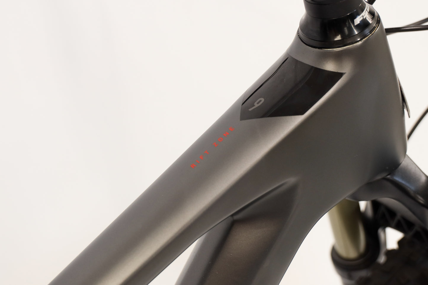 Rift Zone 9 Carbon