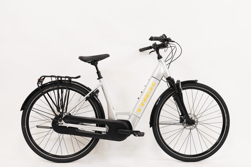 District +8 District +8